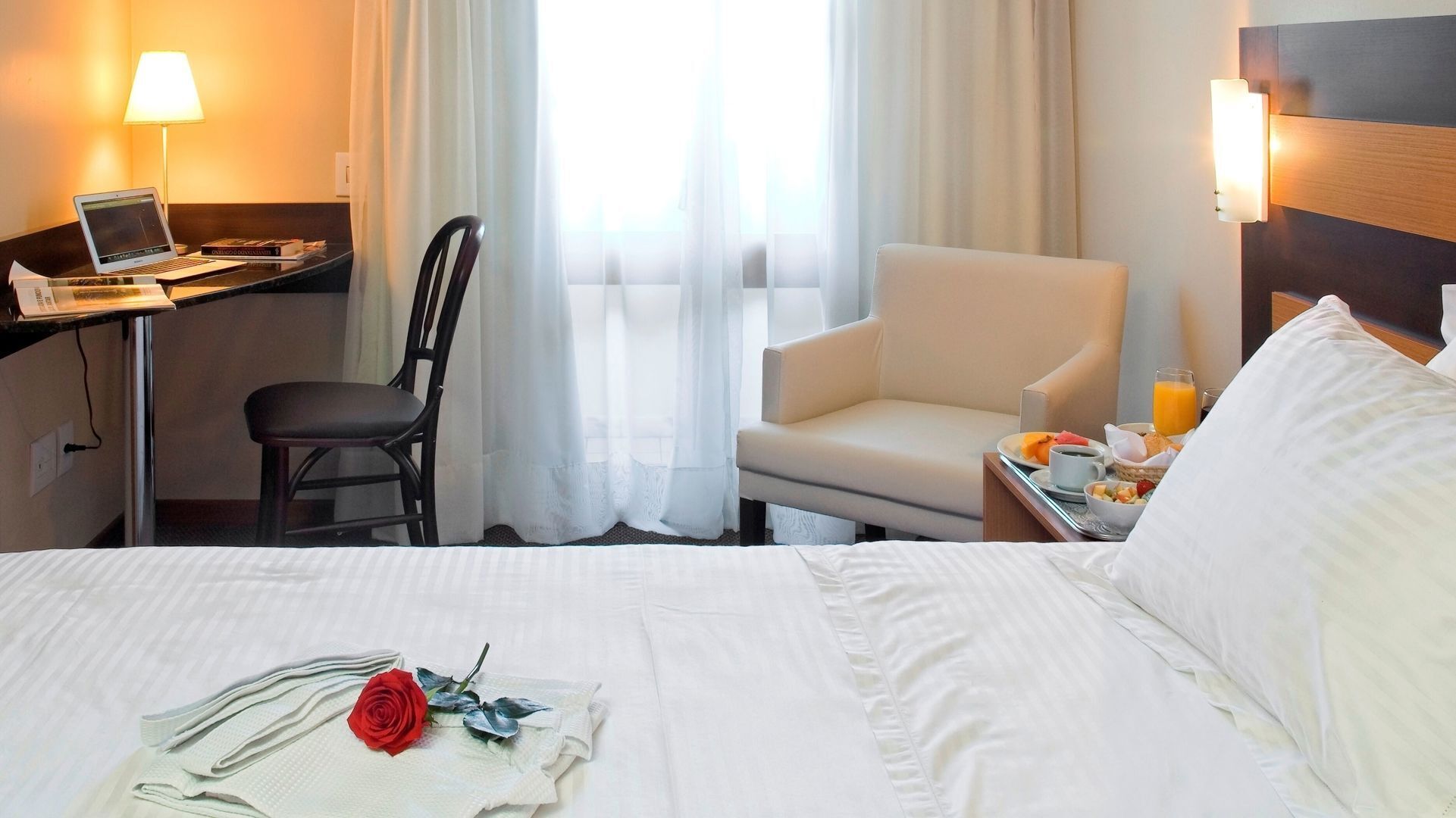 1 bedroom, minibar, in-room safe, desk