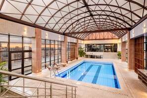 Indoor pool, pool loungers