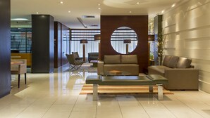 Lobby-Lounge