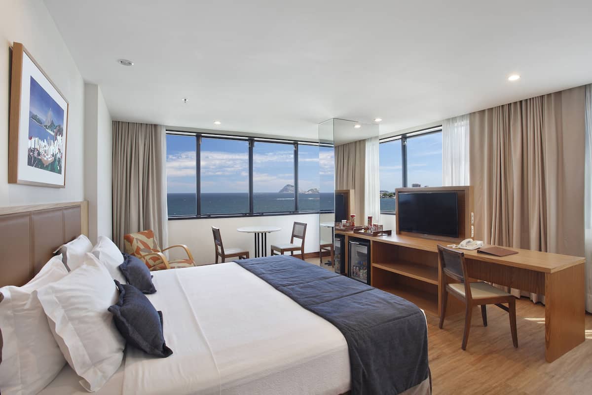Luxo com Cama Casal | View from room
