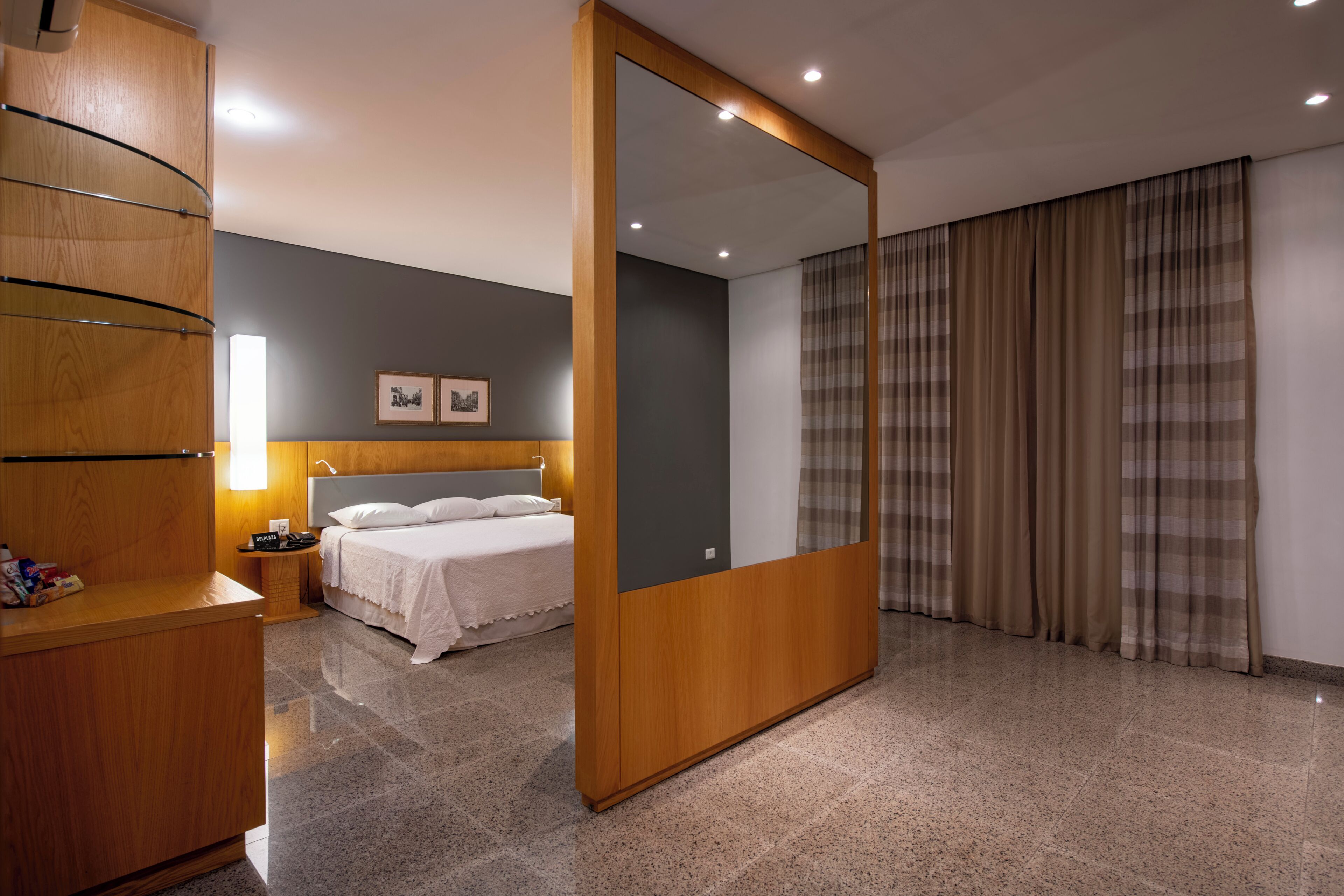 Suite Master | Caja fuerte, escritorio, cortinas opacas y cunas gratuitas