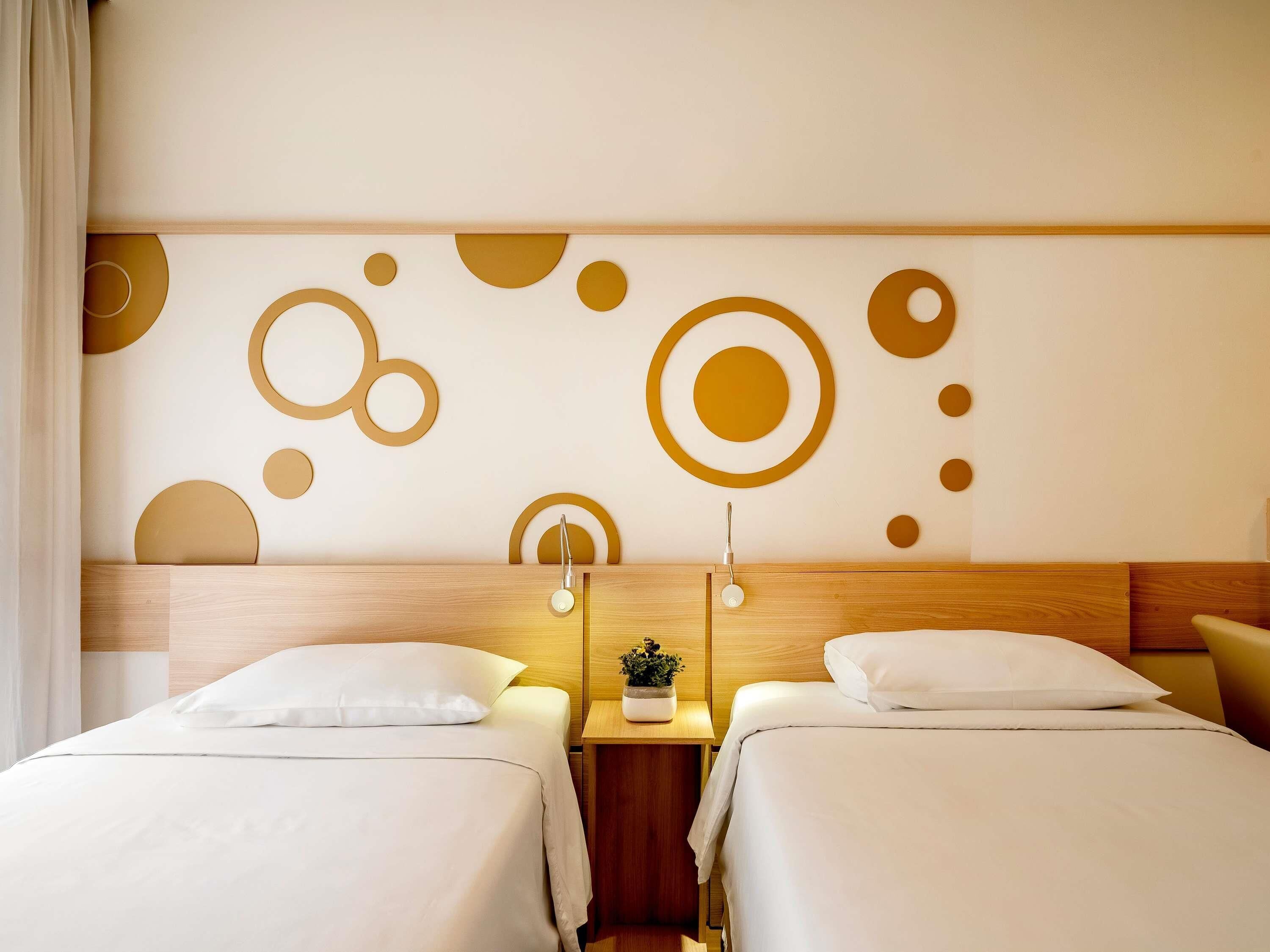 標準公寓, 2 張單人床 | 高級寢具、迷你吧、客房內保險箱、書桌