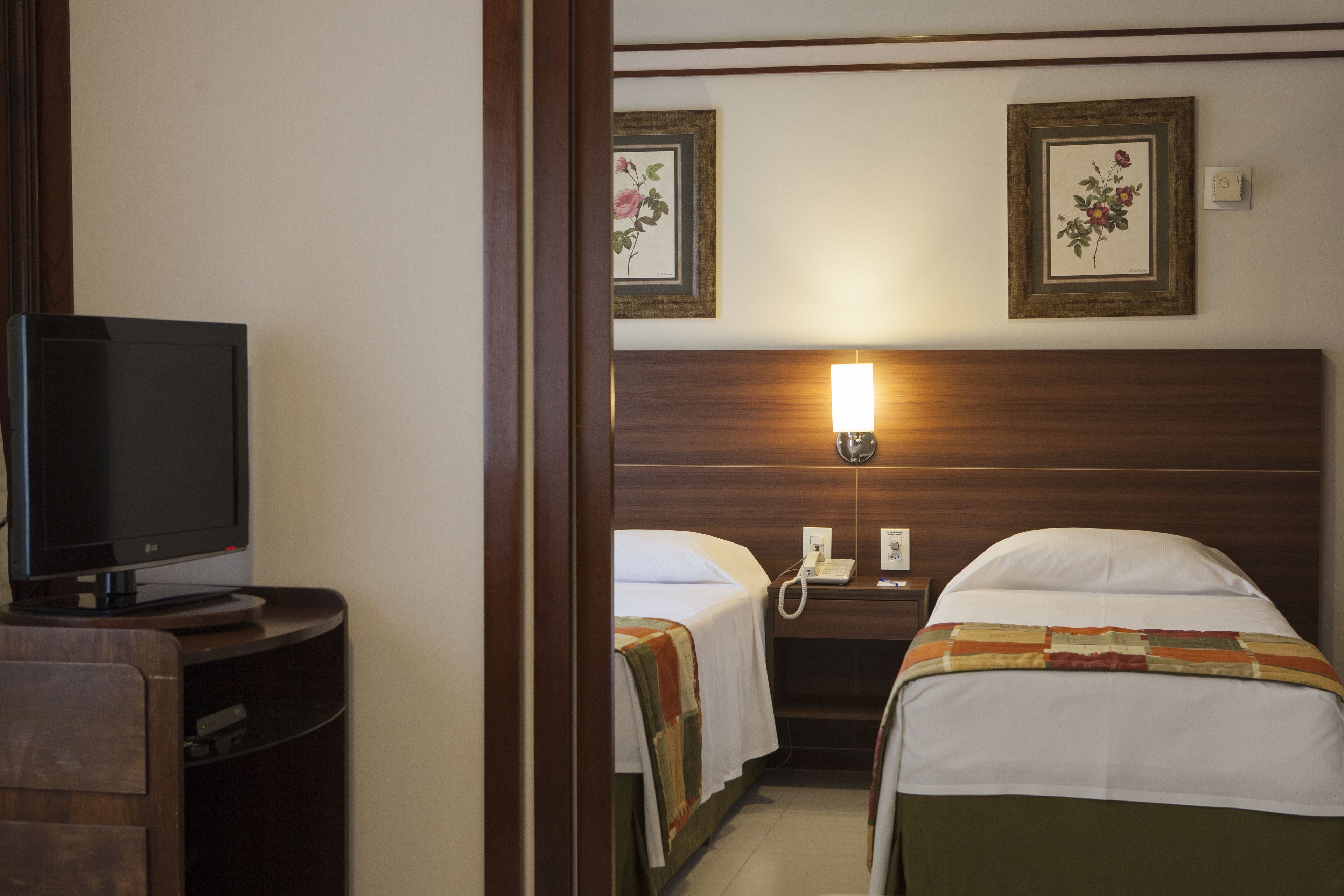 1 bedroom, minibar, in-room safe, blackout curtains