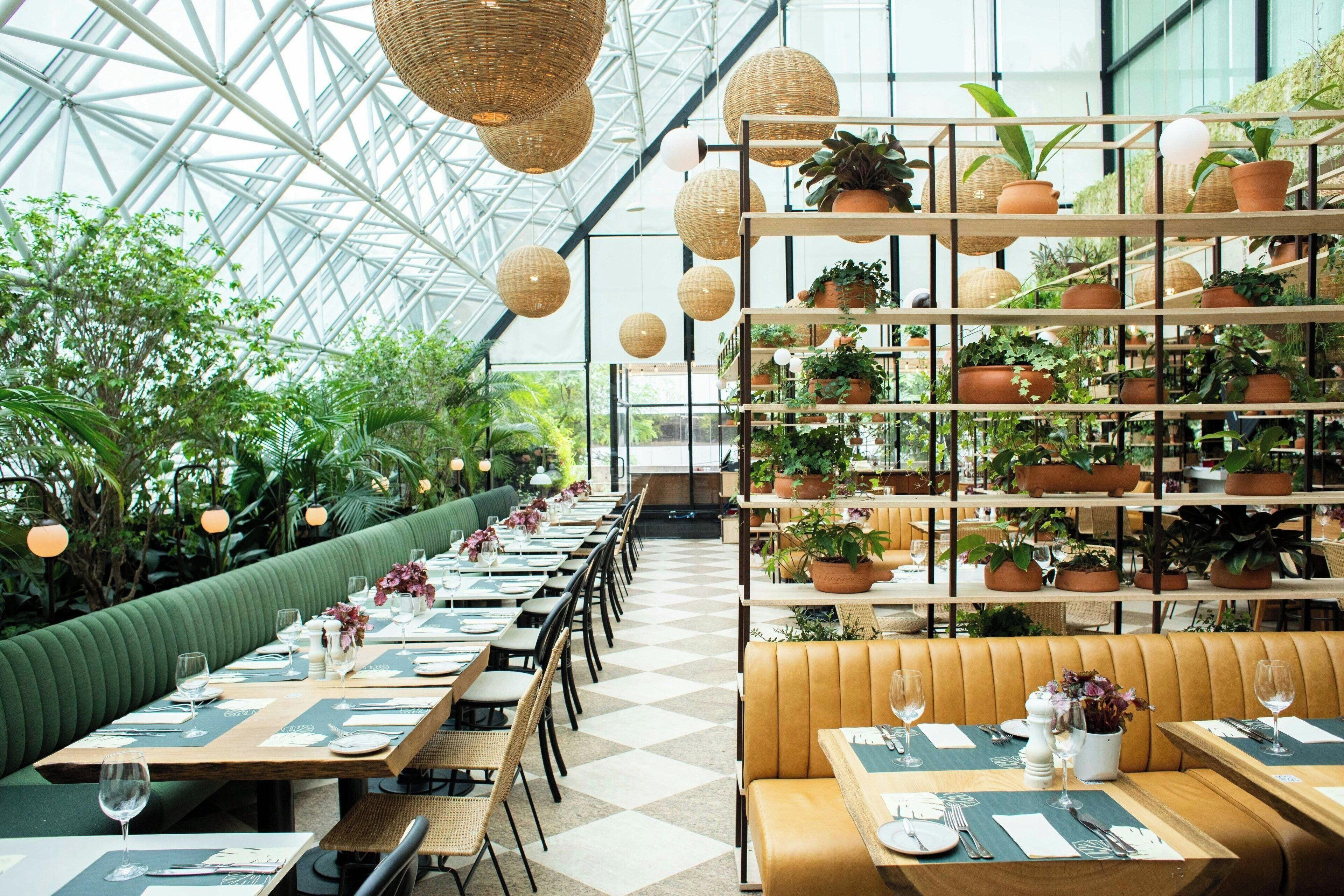 breakfast, lunch and dinner served