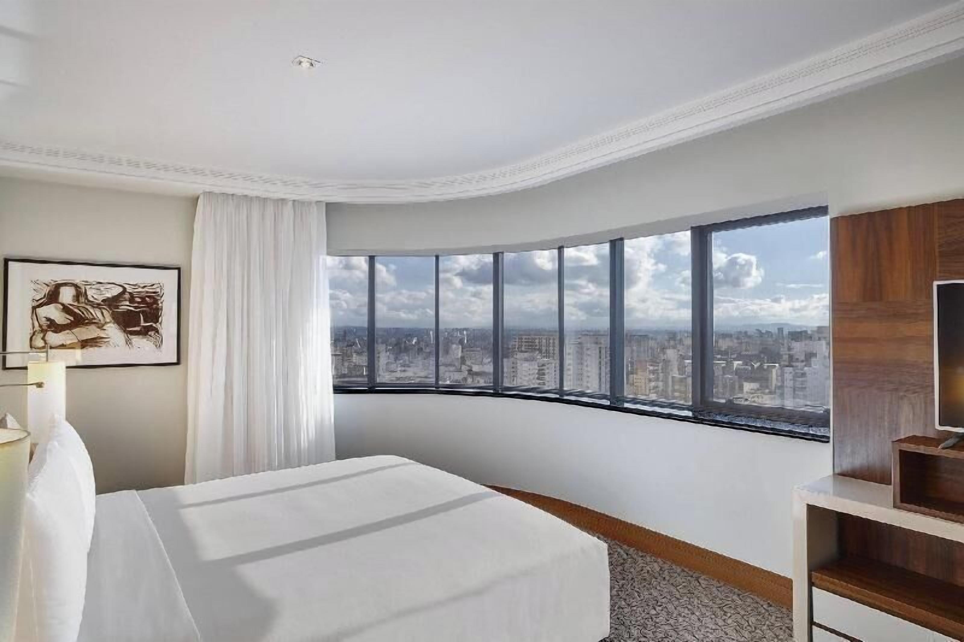 Ropa de cama de alta calidad, edredón y minibar 