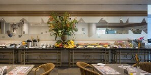 Petit déjeuner buffet compris tous les jours