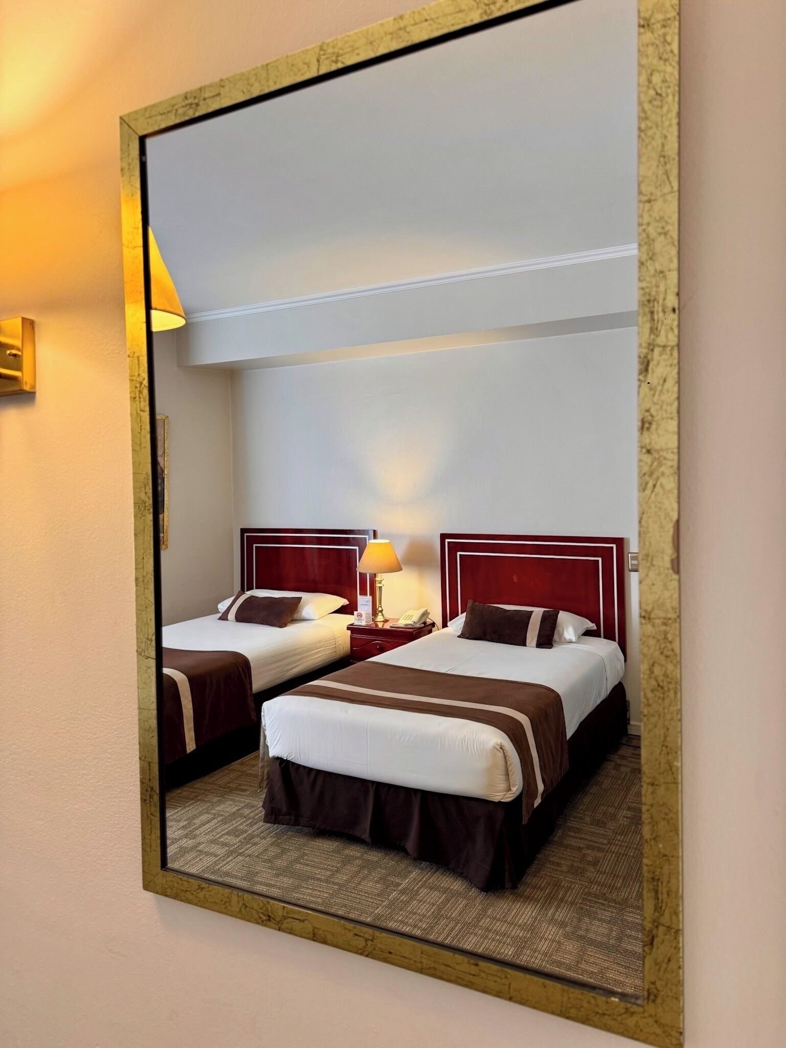 Quarto duplo standard | Frigobar, cofres nos quartos, Wi-Fi de cortesia, roupa de cama