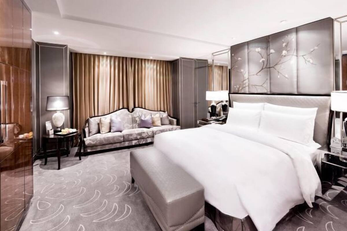 Ropa de cama hipoalergénica y minibar 