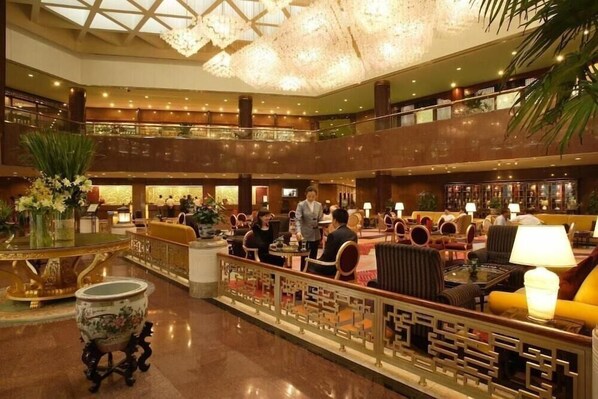 Breakfast, lunch and dinner served - Capital Hotel (Beijing)