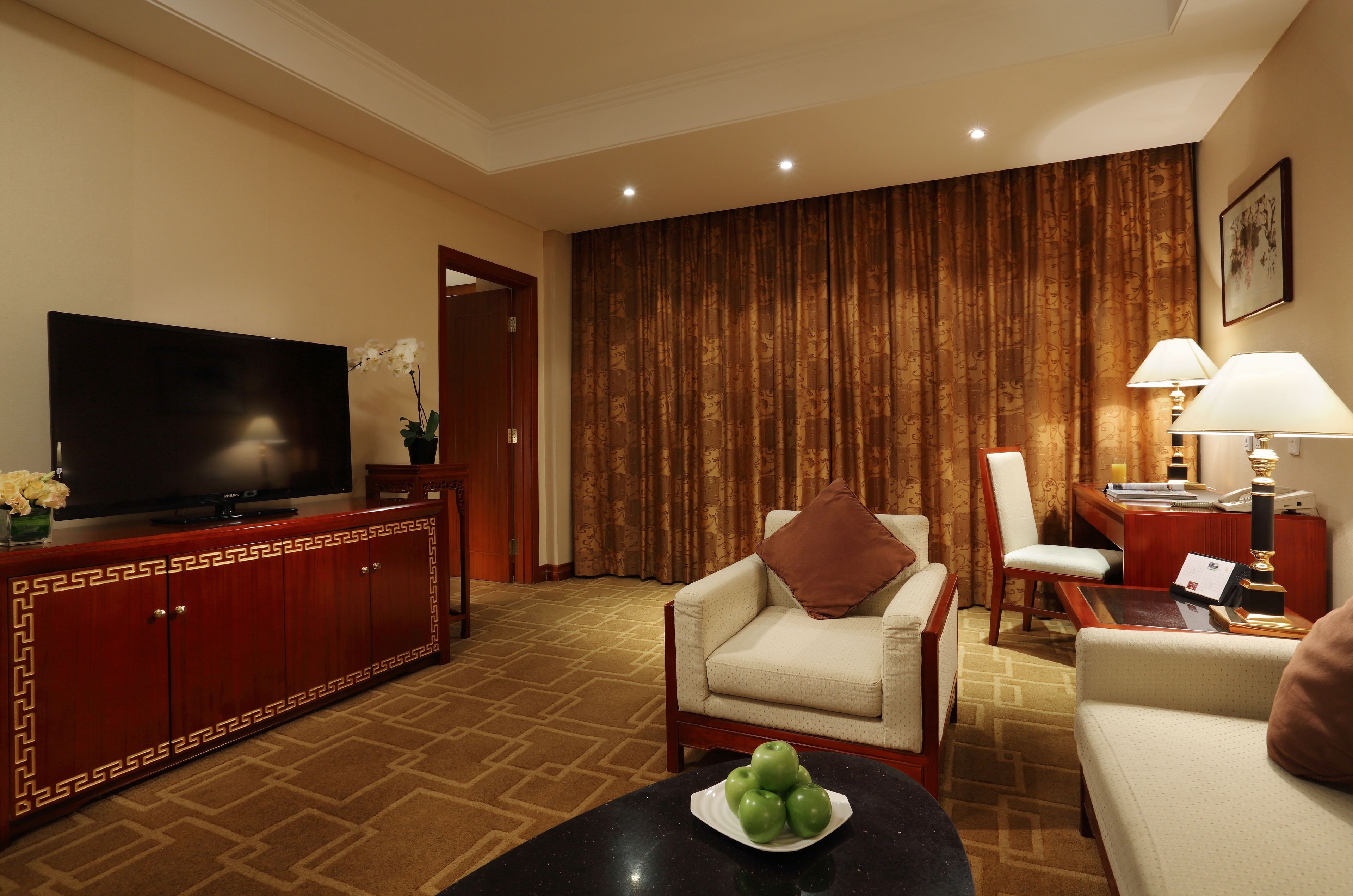 in-room safe, desk, iron/ironing board, free cots/infant beds