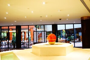 Lobby - Capital Hotel (Beijing)
