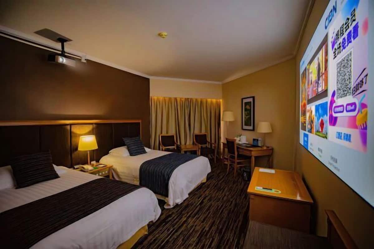 Blackout curtains, free WiFi, bed sheets