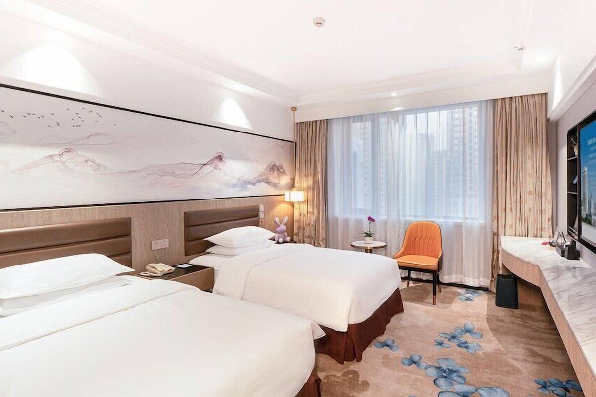 In-room safe, desk, blackout drapes, soundproofing