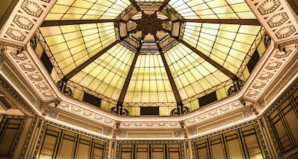 Fairmont Peace Hotel on the Bund