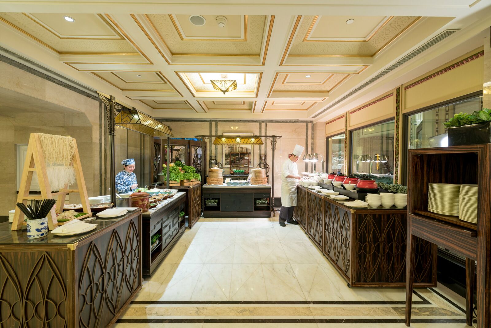 daily buffet breakfast for a fee