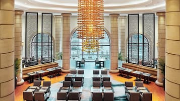4 restaurants, breakfast, lunch, dinner served; international cuisine