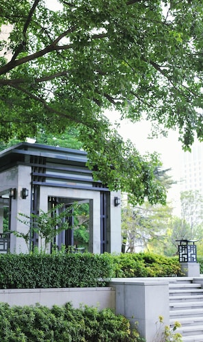 Courtyard - Holiday Inn Express Zhengzhou by IHG (Zhengzhou)