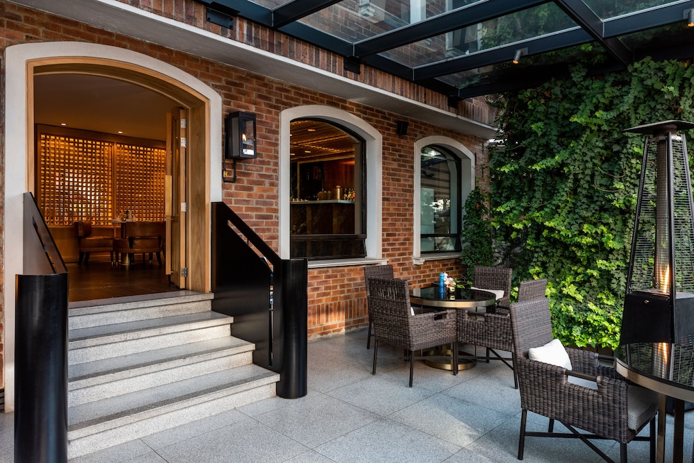 Four Seasons Hotel Bogota by null