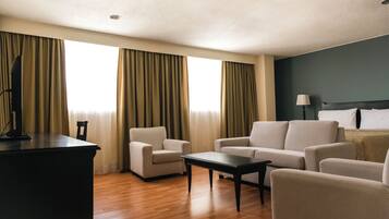 Superior Double Room, 1 Queen Bed, City View | Premium bedding, in-room safe, desk, free cots/infant beds