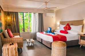Beachfront Suite | 1 bedroom, premium bedding, pillowtop beds, in-room safe