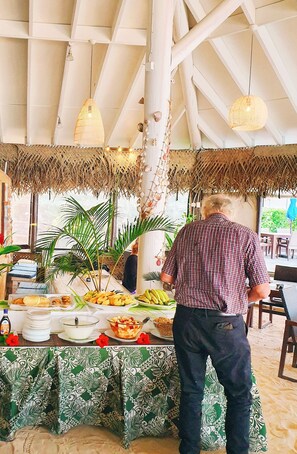 Petit-déjeuner buffet