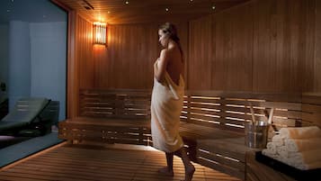 Couples treatment rooms, sauna, body treatments, hydrotherapy