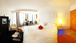 Premium bedding, minibar, in-room safe, desk