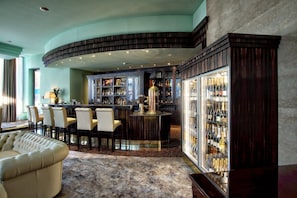 Bar (in der Unterkunft)
