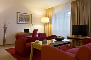 Apartment (Suites) | Living room