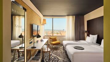 Twin Room, 2 Single Beds (Large Mama)