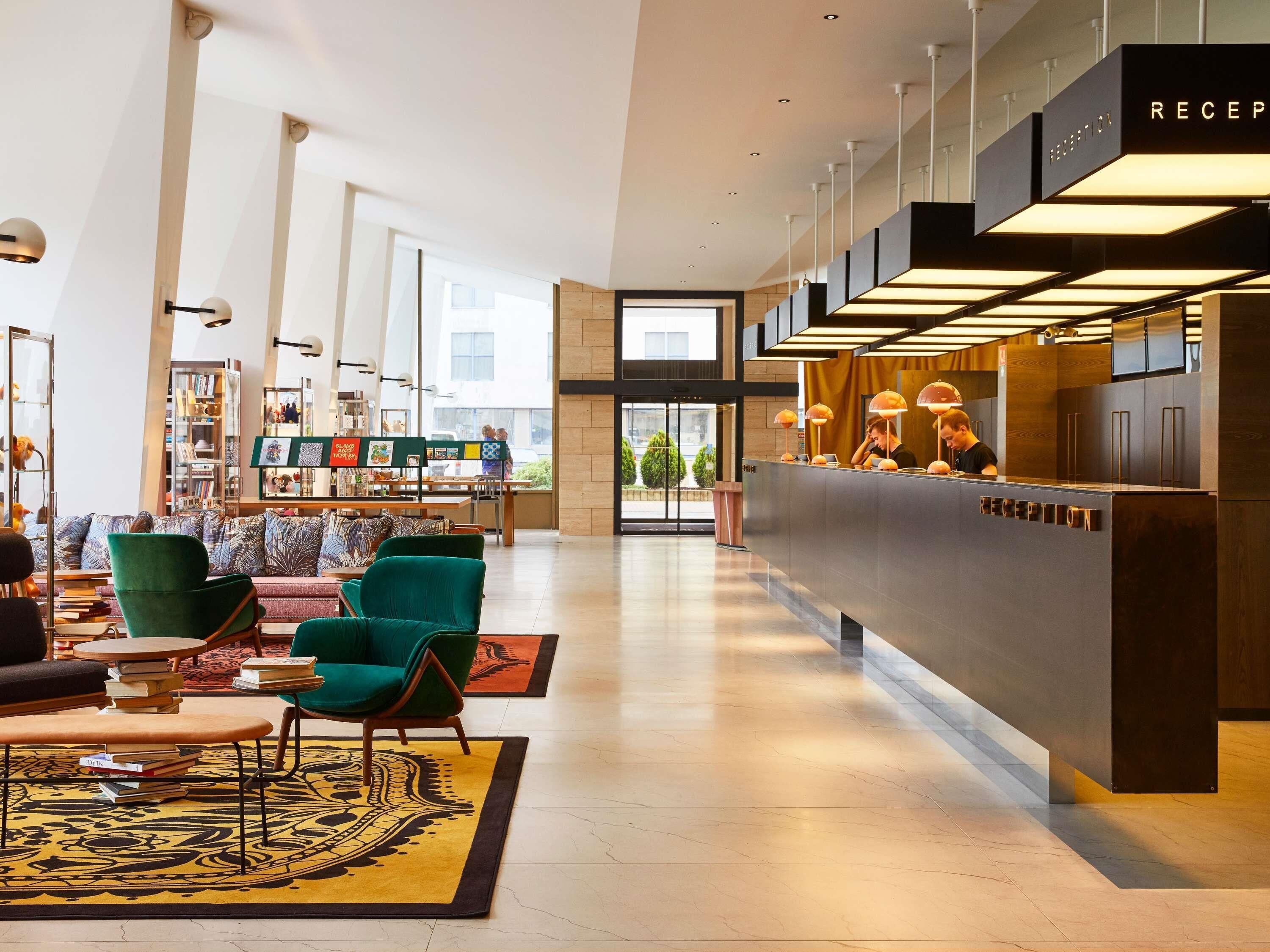 บริเวณภายนอก