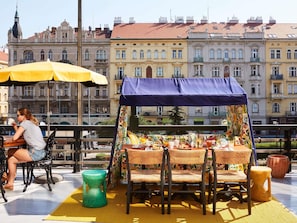 2 bars/lounges - Mama Shelter Prague (Prague)