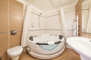 Free toiletries, hair dryer, towels