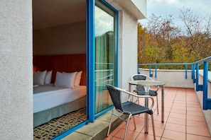 Ropa de cama hipoalergénica y minibar