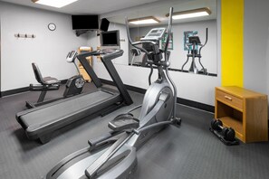 Fitness facility - Super 8 by Wyndham New Stanton (New Stanton)