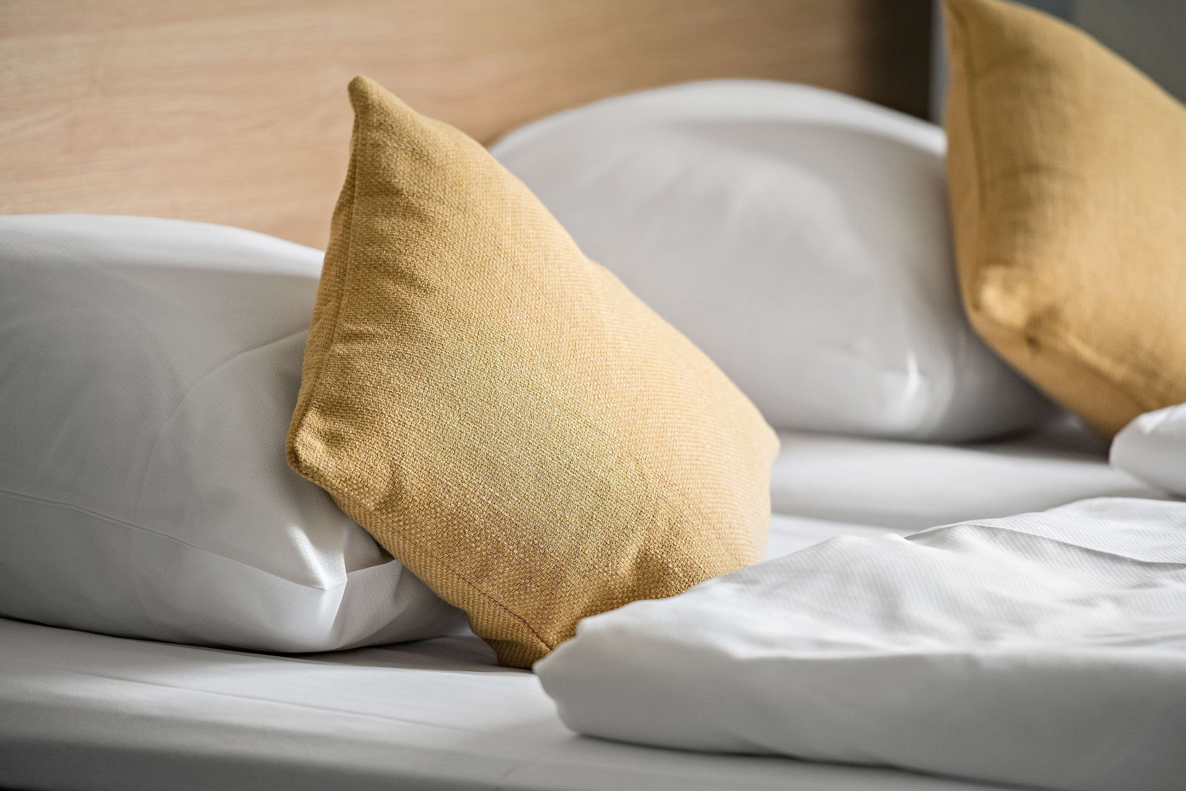 1 bedroom, desk, laptop workspace, cots/infant beds