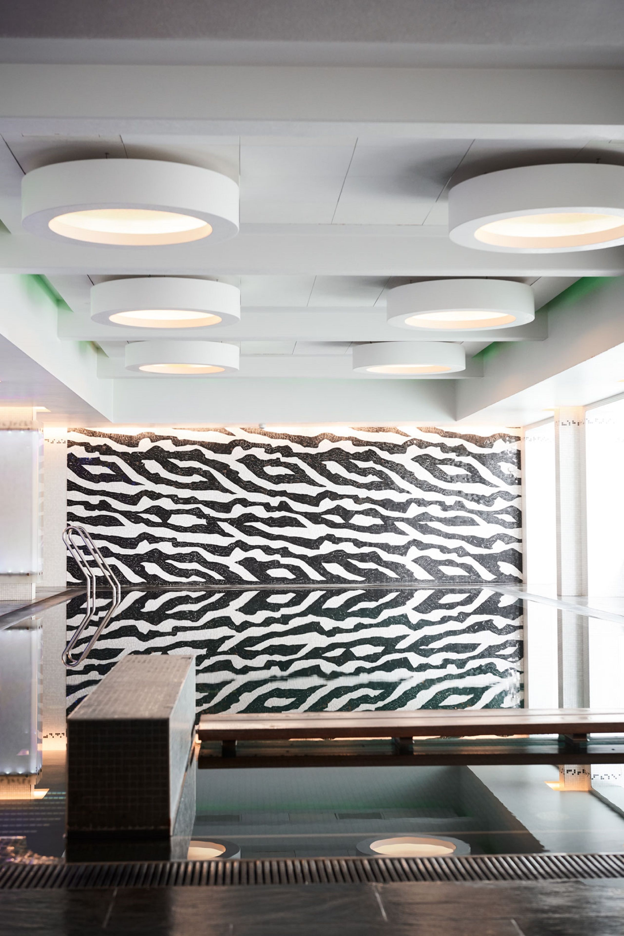 indoor pool, open 6:00 am to 9:30 pm, pool loungers