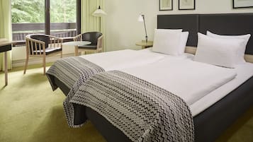 Standard-Doppelzimmer | Hochwertige Bettwaren, Schreibtisch, kostenloses WLAN, Bettwäsche