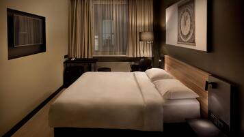 1 bedroom, in-room safe, desk, blackout drapes