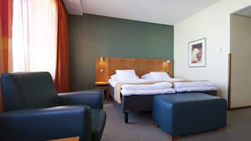 Superior Twin Room | Zimmersafe, Schreibtisch, laptopgeeigneter Arbeitsplatz