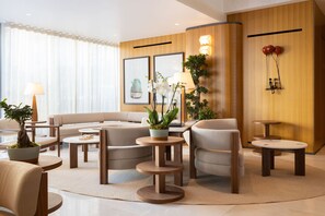 Lobby sitting area - Mondrian Cannes (Cannes)