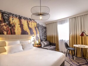 Classic Room, Multiple Beds | Premium bedding, minibar, in-room safe, desk - Mercure Cavaillon Hotel (Cavaillon)