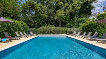 Piscina stagionale all'aperto