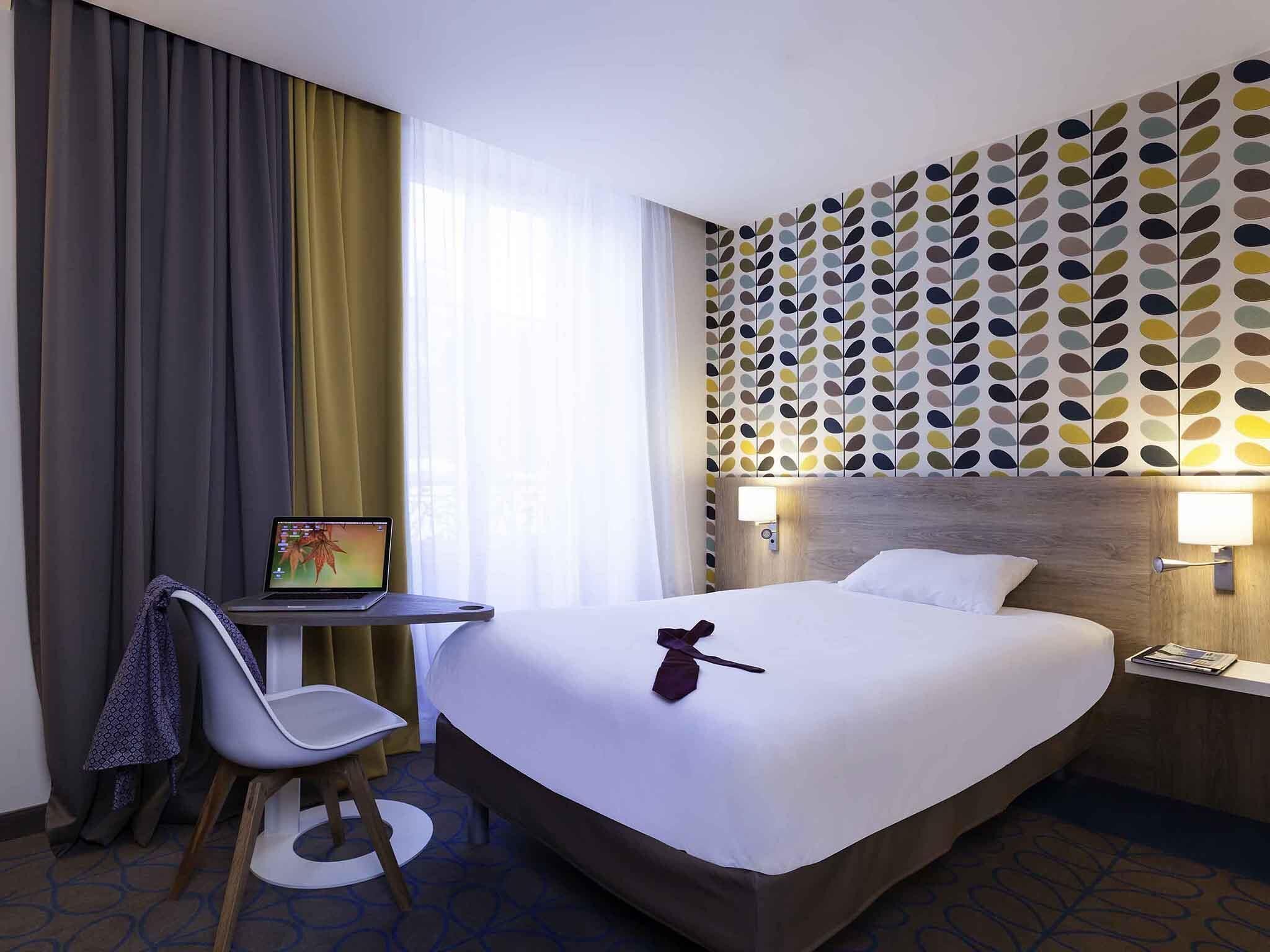 Standard Room, 1 Twin Bed | Minibar, in-room safe, desk, soundproofing