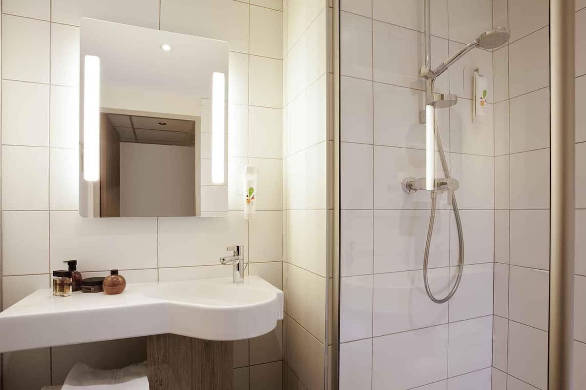 Minibar, in-room safe, desk, soundproofing