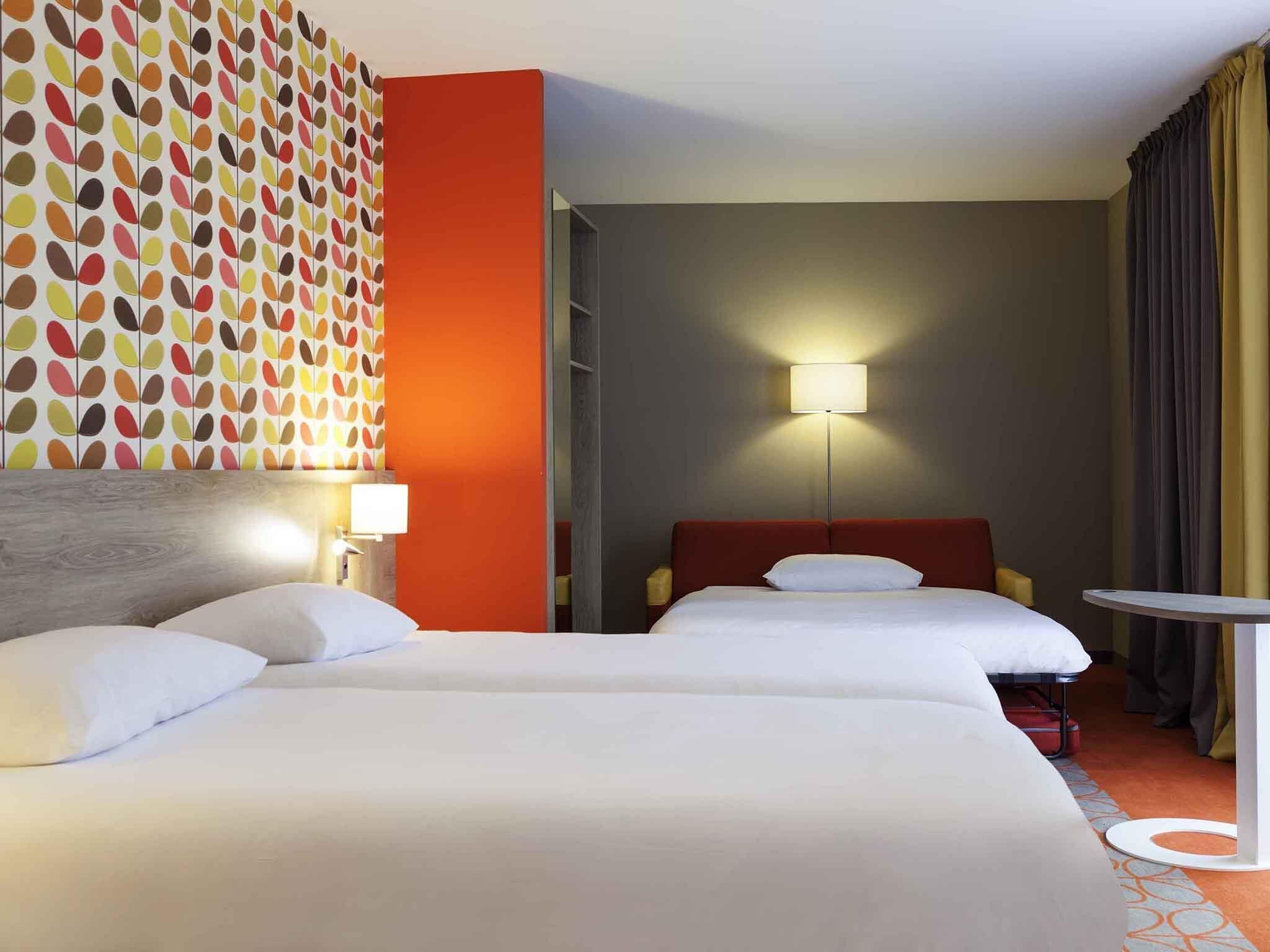 Family Room, Multiple Beds (Standard) | Minibar, in-room safe, desk, soundproofing