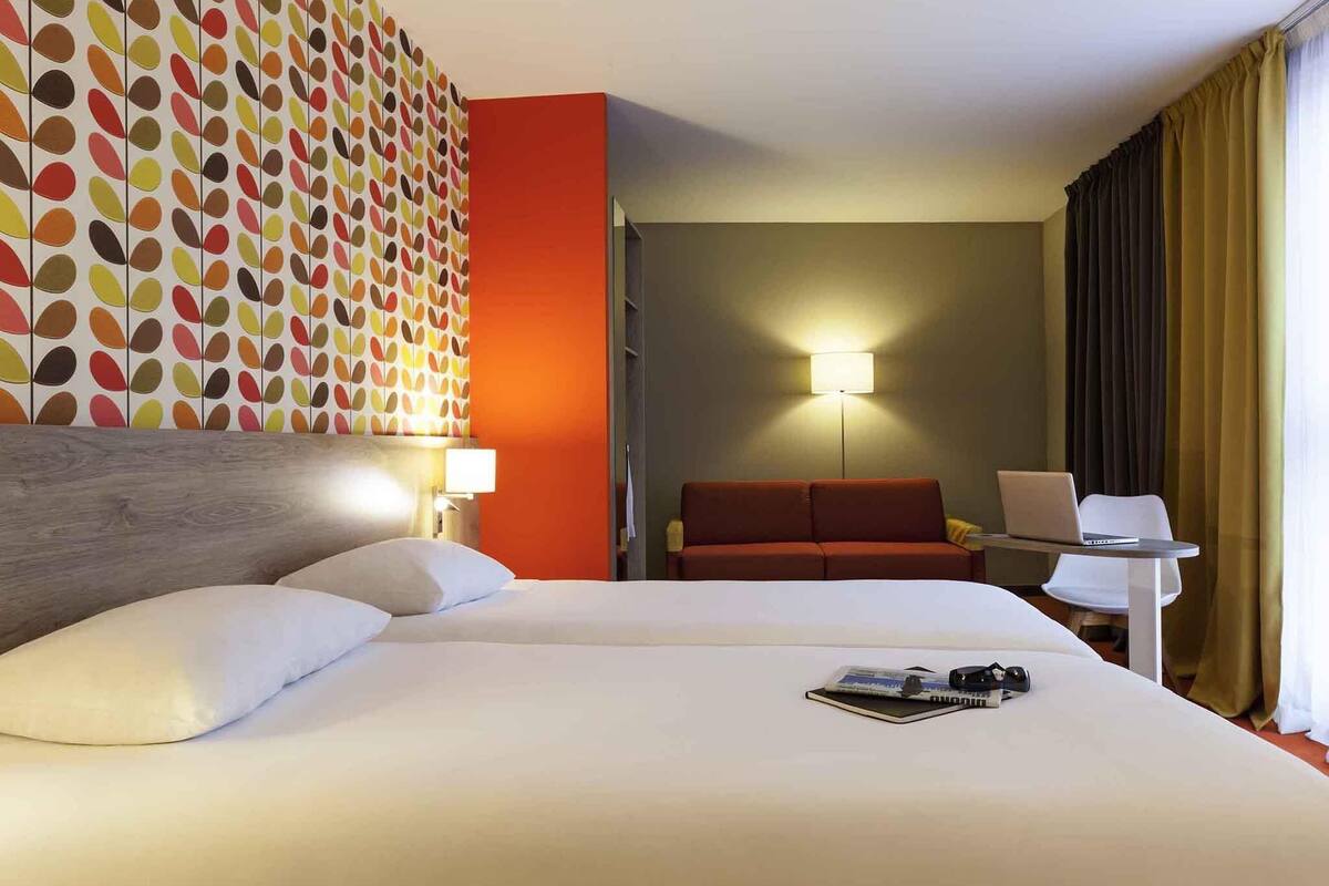 minibar, in-room safe, desk, soundproofing