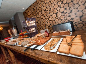 Servizio di colazione e cena