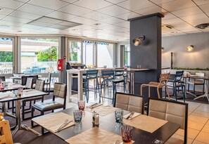 Frokost, lunsj, middag og brunsj serveres
