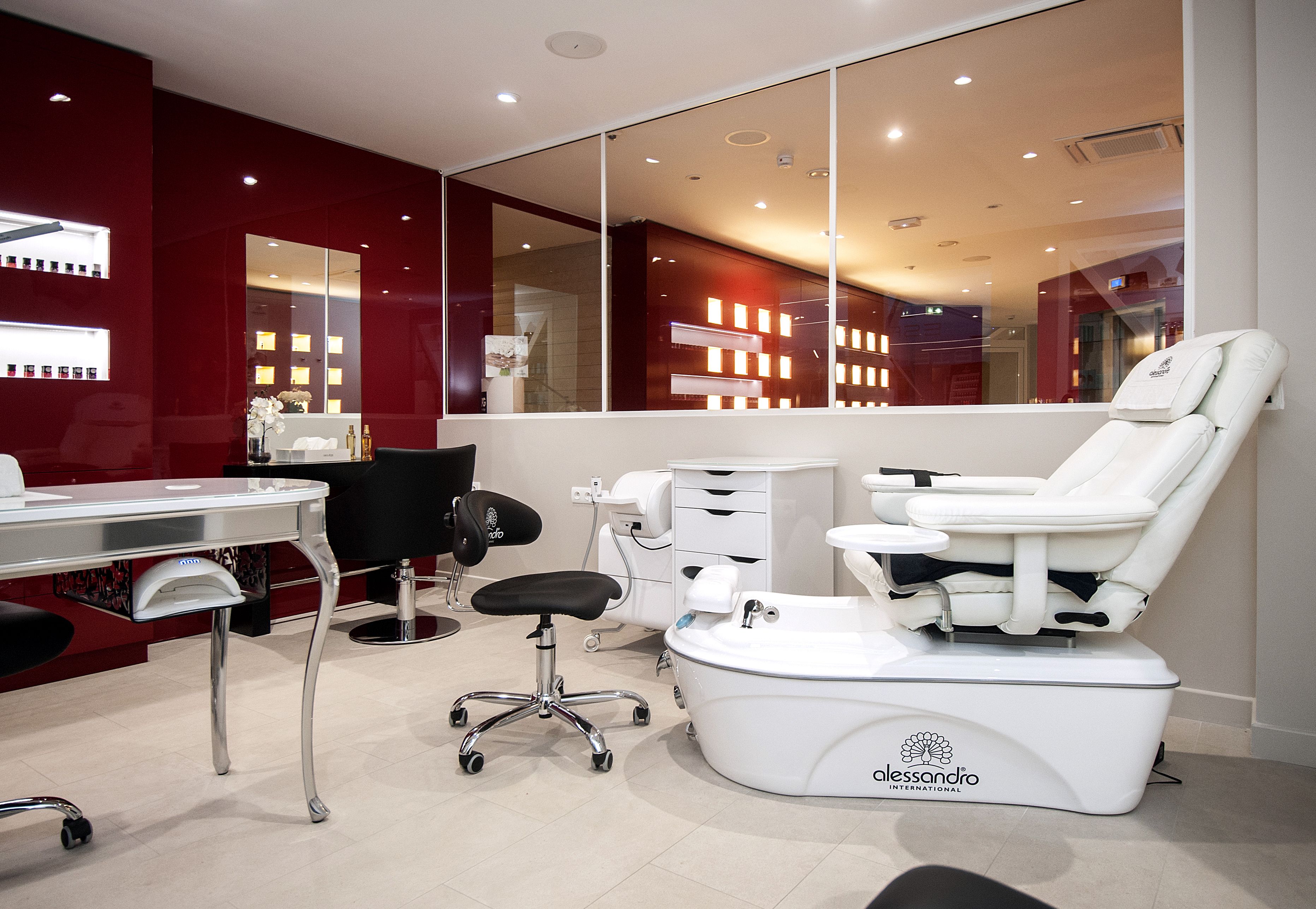 body treatments, hydrotherapy, body wraps, body scrubs, facials